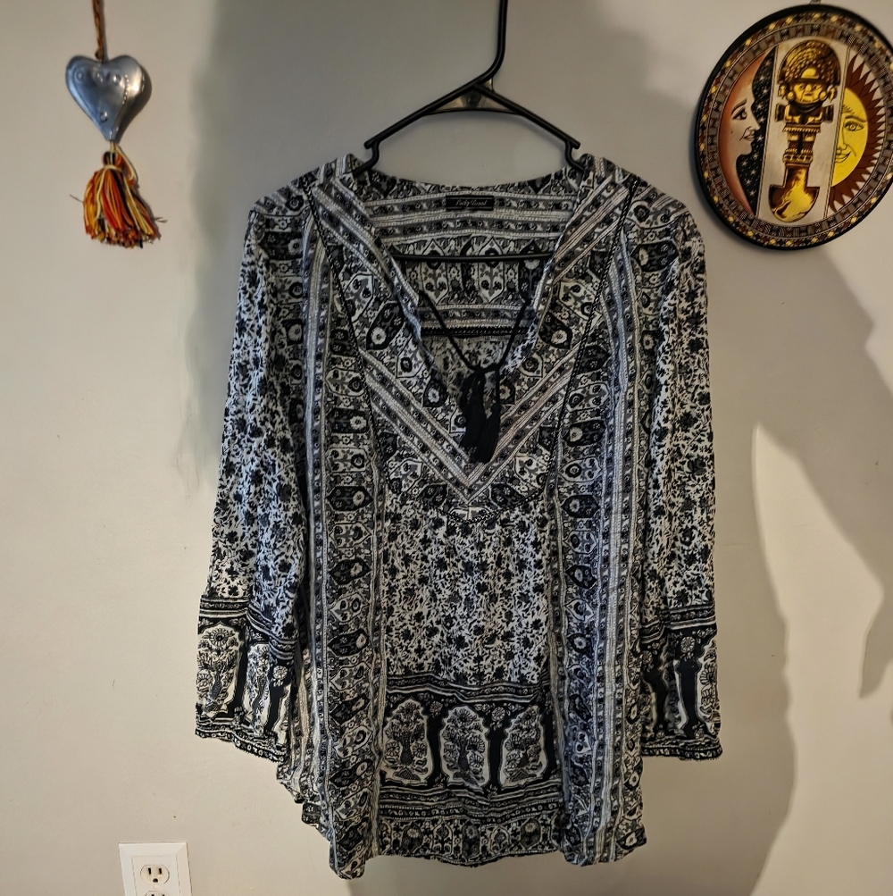 Black and White Women's Top